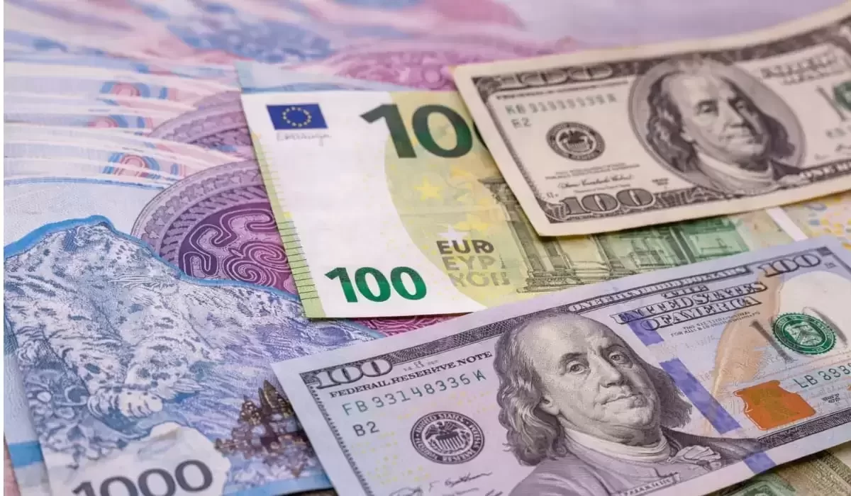 Доллар по 464 тенге: вырастет ли курс в ближайшие месяцы