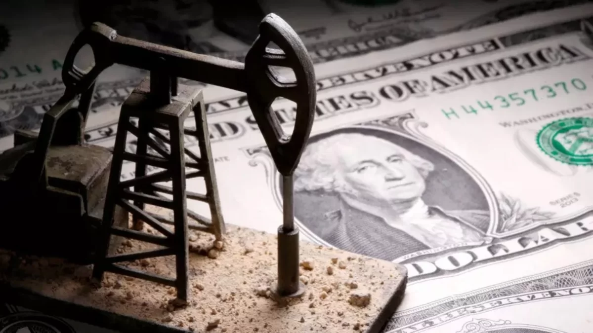Цены на нефть рухнули: что это значит для Казахстана