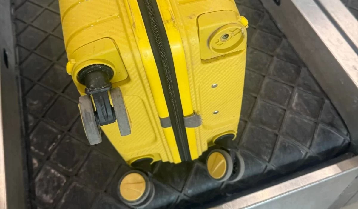 FlyArystan и поломка багажа: скандал в Threads и мнение юриста