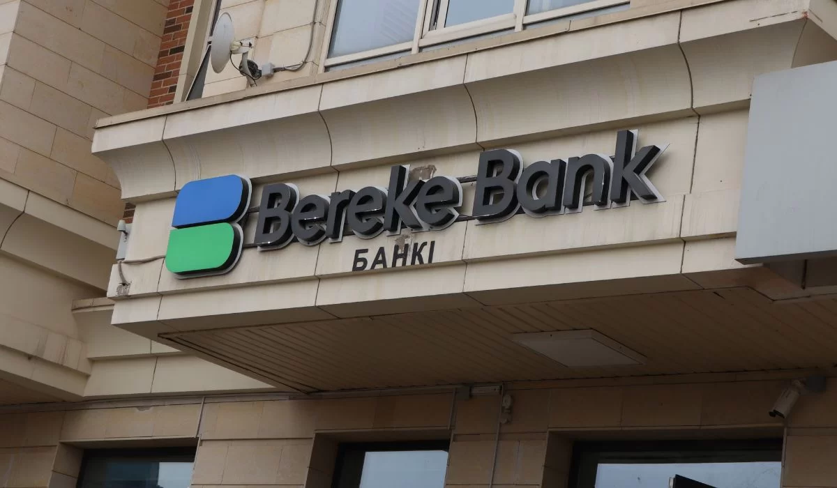 Bereke Bank запустил продукты для тех, кто хранит деньги в валюте