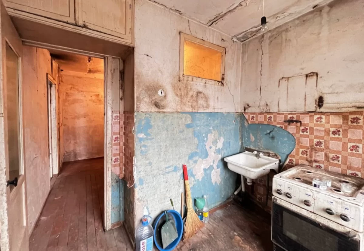 Объявление о продаже «квартиры из фильма ужасов» за 14,5 млн стало вирусным в Астане