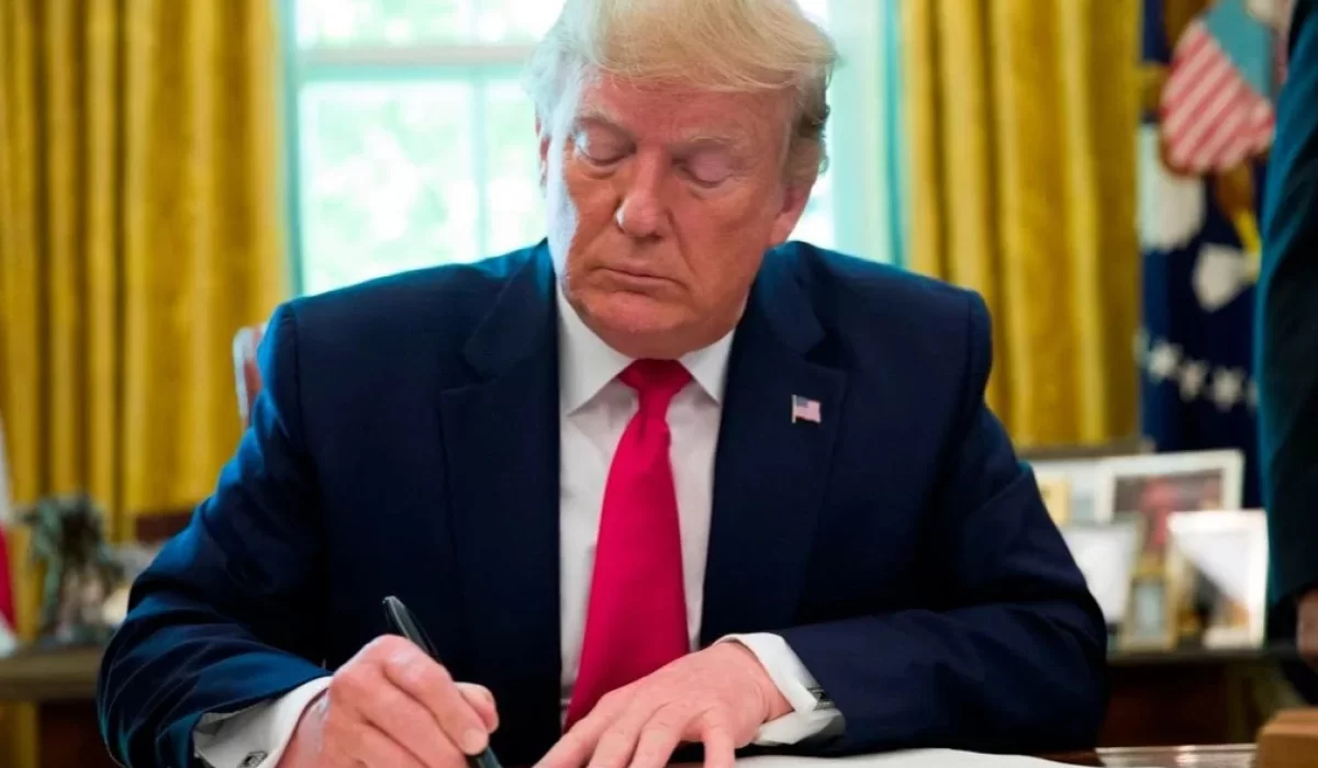 Трамп ударил по «родильному туризму»: что изменится для казахстанцев