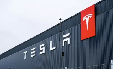 Прибыль Tesla упала на 70%: причины и прогнозы