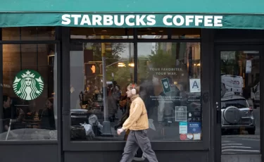 Starbucks выплатит 25 млрд тенге водителю, получившему ожоги от кофе