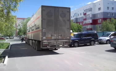 Блогер выступил за введение ограничений на движение грузовиков в Астане