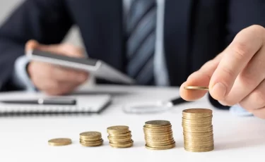 Пенсии растут: казахстанцы накопили рекордные 22,75 трлн тенге
