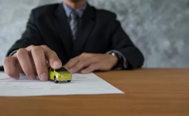 Как выбрать лучший полис для авто в РК в 2025 году