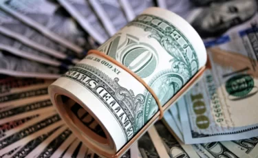 Курс валют в Казахстане на 3 мая 2025 года