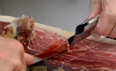 Говядина и баранина в тренде: экспорт казахстанского мяса резко вырос
