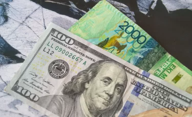 Зарплаты растут на бумаге: как падение курса "съело" доходы казахстанцев