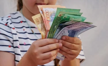Сколько получат дети из Нацфонда в 2025 году