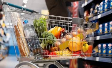 Как казахстанцам покупать продукты с умом