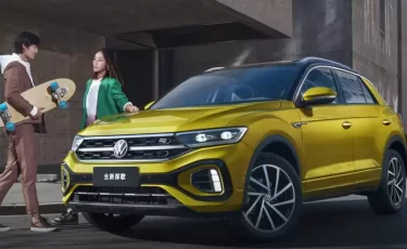 Volkswagen представил недорогой турбокроссовер с «роботом»