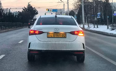 В Казахстане хотят отменить жёлтые автомобильные номера