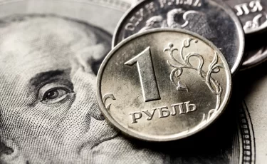 Казахстанцы массово избавляются от рублей: новый рекорд