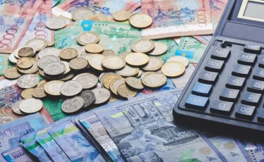 Казахстанцы стали меньше покупать и больше копить