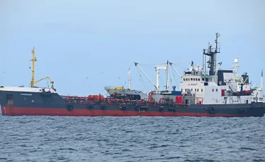 Танкер, перевозивший казахстанскую нефть, взорвался у берегов Ливии