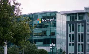 Microsoft уволит сразу 9 тысяч сотрудников
