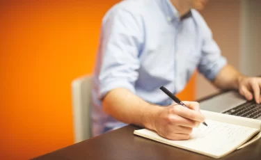 Сам себе бухгалтер: как платить налоги, если работаешь на себя
