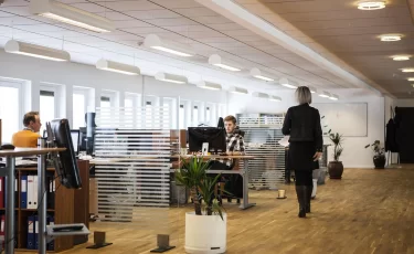 Куда уходят деньги у офисных работников: результаты опроса