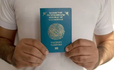 Получить паспорт казахстанцы могут даже ночью: постаматы работают 24/7