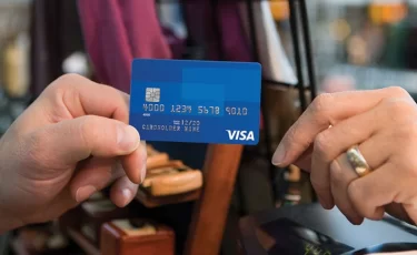 Карта пропала за границей: инструкция от Home Credit