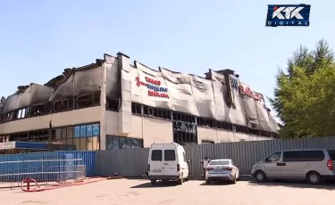 Без товара и с многомиллионными кредитами остались продавцы сгоревшего в Астане рынка