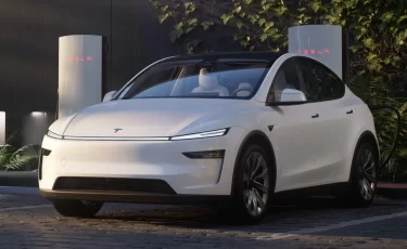 Tesla обязана выплатить $243 млн после смертельного ДТП