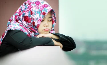 Хиджаб в школе под запретом? Четкие правила от Минпросвещения PK