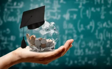 На сколько повысят стипендии в Казахстане с 1 сентября 2025 года