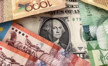 В Казахстане доллар и евро выросли в цене