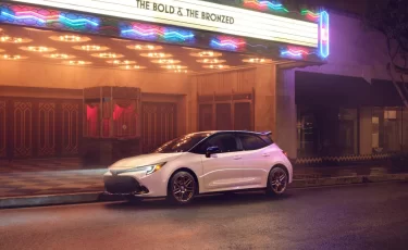 Toyota показала обновленный Corolla Hatchback