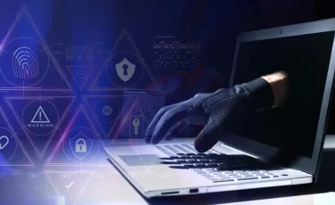 Соучастников интернет-мошенников в Казахстане ждет тюрьма и штрафы