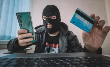 В Казахстане резко выросло число банковских фейковых звонков