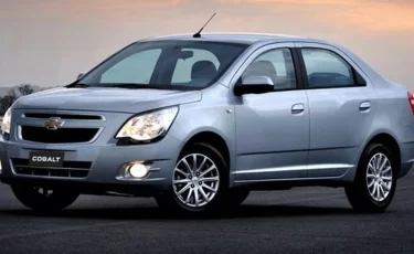 Chevrolet Cobalt 2025: свежий дизайн, Apple CarPlay и круиз-контроль