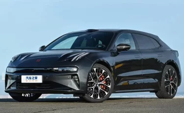 В Китае готовят к продажам обновленный Zeekr 001 - салон как в космосе, разгон как у суперкара