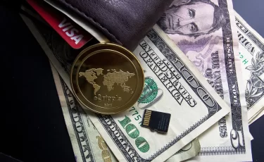 Свежие курсы доллара, евро и рубля в Казахстане на 17 октября