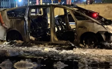 Время паниковать? В Китае снова загорелся электромобиль