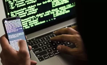 Как казахстанцам распознать дипфейк и сохранить свои деньги