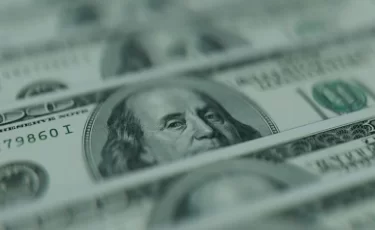 Доллар может подскочить до 610 тенге в 2026 году - Halyk Finance