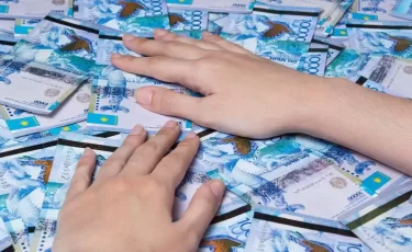 Как бы казахстанцы распорядились миллионом тенге