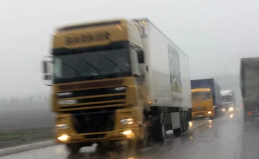 50 тысяч дальнобойщиков Казахстана остались без работы