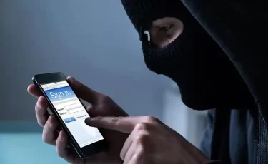 Казахстанцам спишут долги, оформленные мошенниками: что делать