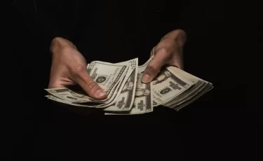 Акима в Казахстане оштрафовали за неочищенные дороги