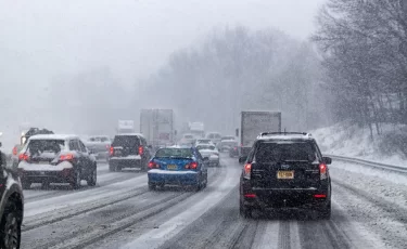 Метель парализовала трассу в Павлодарской области - движение частично закрыто