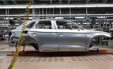 Почему Китай сворачивает поддержку электромобилей