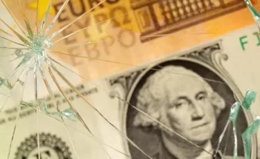 Доллар и евро прибавили в цене: курсы валют в РК на 12 ноября