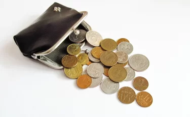 Зарплаты в Казахстане: кто получает до 1 миллиона тенге, а кто ждёт 2,8 млн