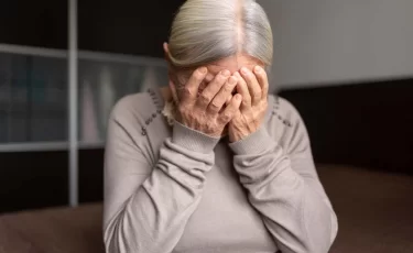 Обматерил 88-летнюю мать: казахстанца наказали на показательном суде