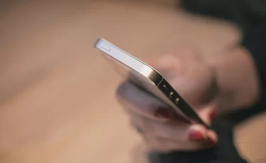 Смартфоны резко подорожают в 2026 году